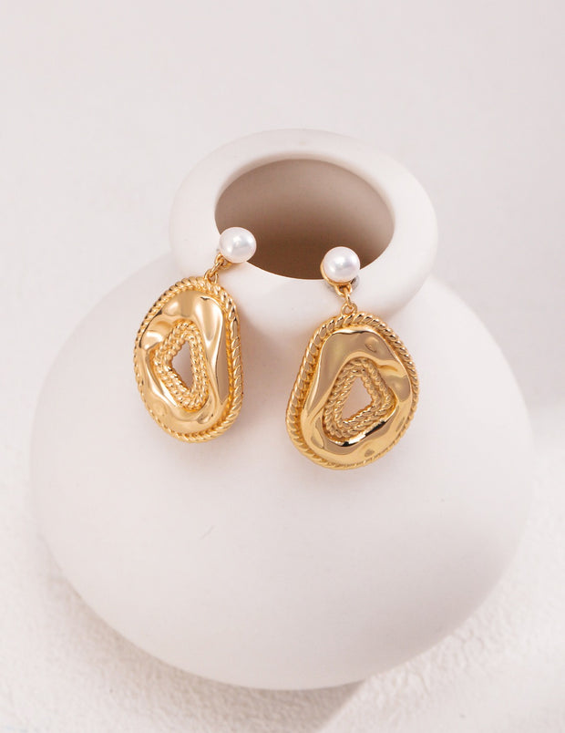 Regal Pearl Court Earrings