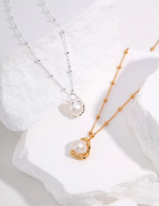 Causal Style Pearl Necklace