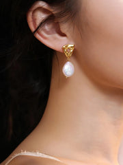 Flat Shape Pearl Earring